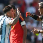 “استقبال حاشد لأبطال العالم.. الجماهير تستقبل منتخب الأرجنتين في غياب ميسي”