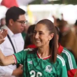 الموقف النهائي من الصفقة المنتظرة.. تصريح رسمي لـ والد نجم الأهلي ينهي الجدل حول عرض الاتحاد