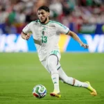 دي يونغ يقطع شوطاً جديداً في برنامجه التأهيلي للعودة مع برشلونة