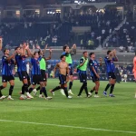 رافينيا ويامال يقودان برشلونة لفوز كاسح على رايو فايكانو في الدوري الإسباني