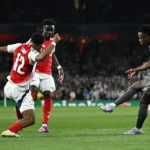 بطل مونديال 2018 يبيع نسخته من الكأس