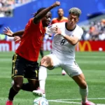 ليونيل ميسي يتبرع بمبلغ ثمانين ألف يورو لإسبانيا عقب خسارة نهائي كأس العالم