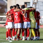 الاتحاد المصراتي يهدي وائل جمعة درع وعلم النادي